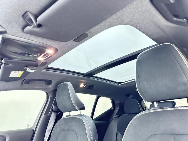 Volvo XC40 2021, фото 14