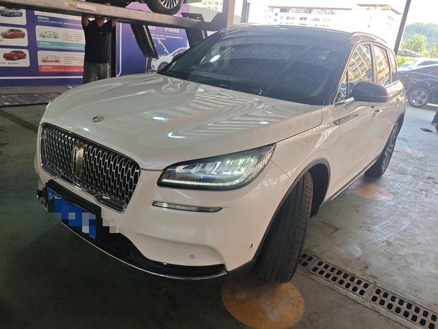 Lincoln Aviator 2022, фото 2