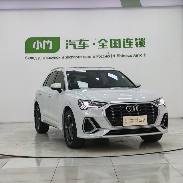 Audi Q3 2022, фото 3