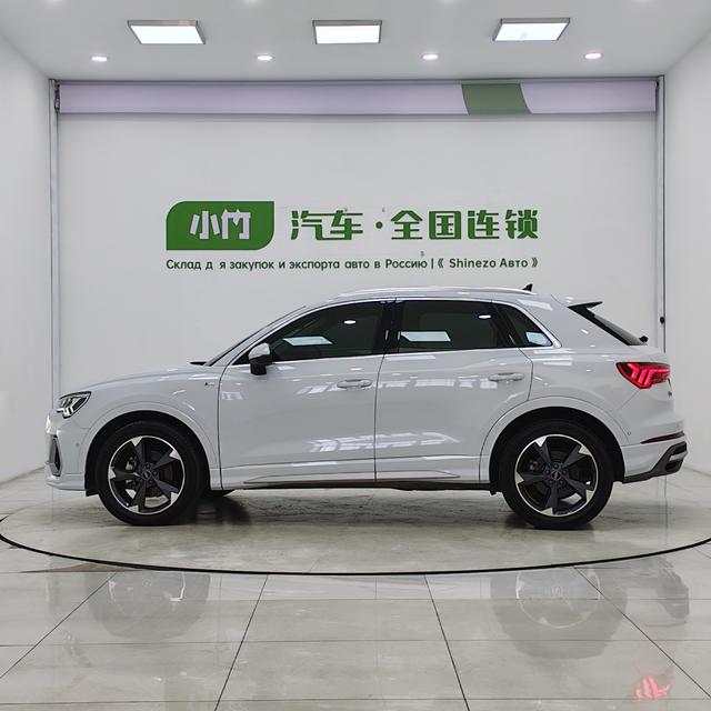 Audi Q3 2022, фото 5