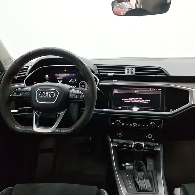 Audi Q3 2022, фото 11