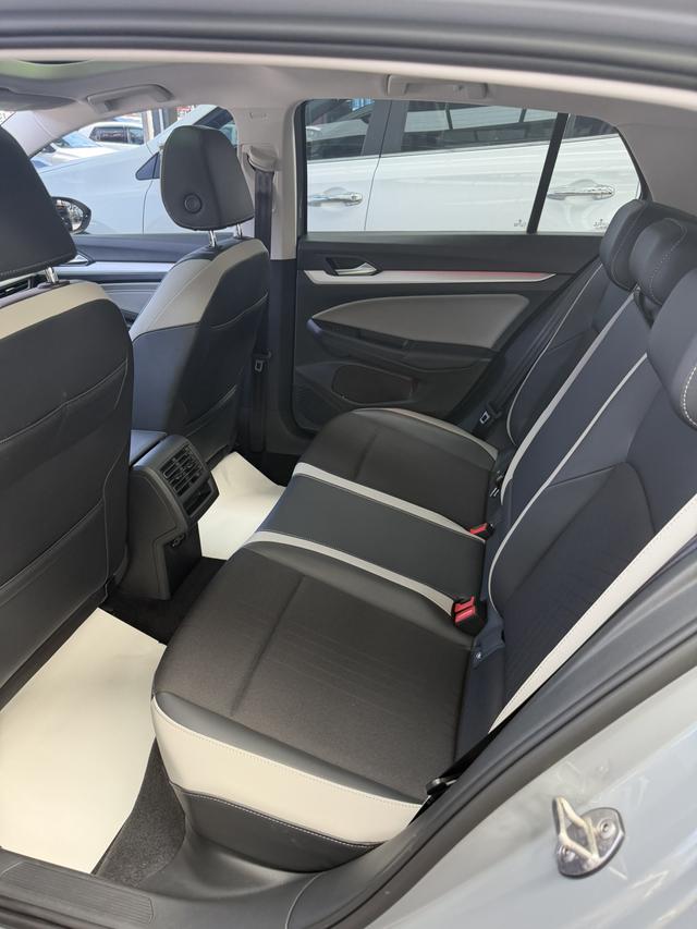 Volkswagen Golf 2021, фото 15