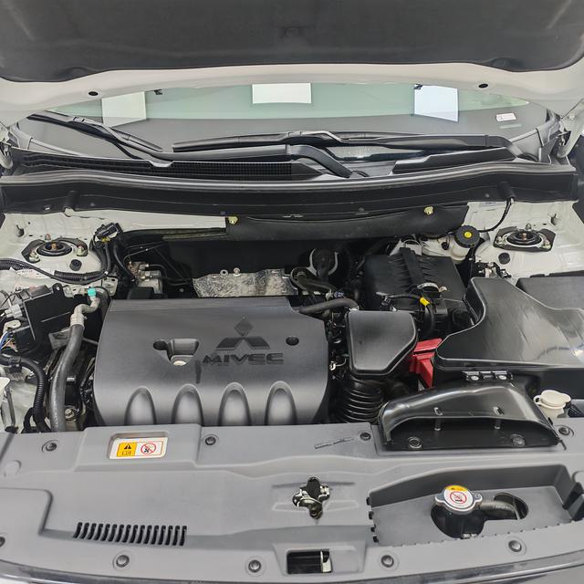 Mitsubishi Outlander 2021, фото 17