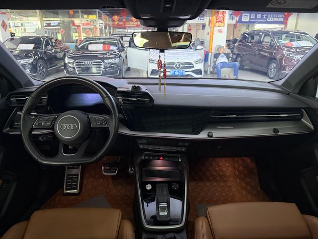 Audi A3 2023, фото 16