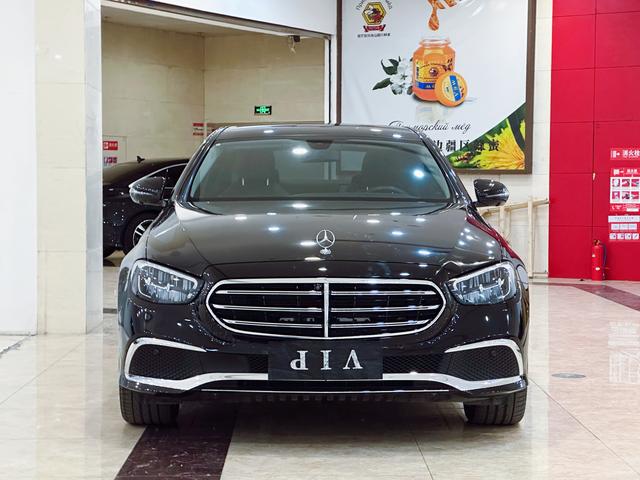 Mercedes-Benz E-Class 2022, фото 5