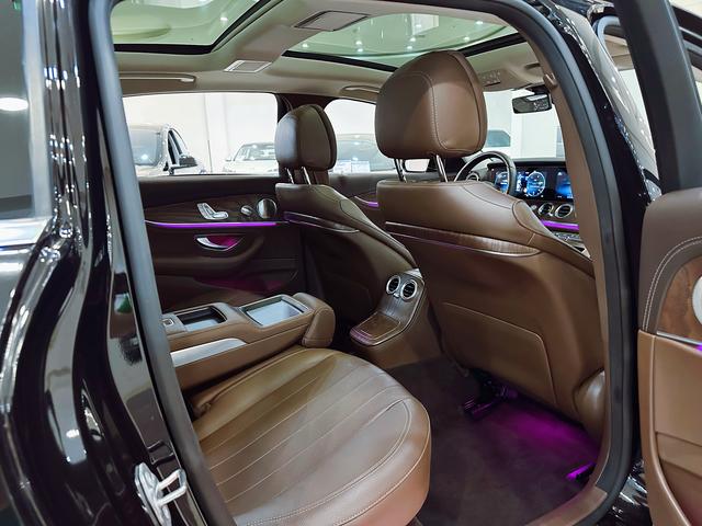 Mercedes-Benz E-Class 2022, фото 9