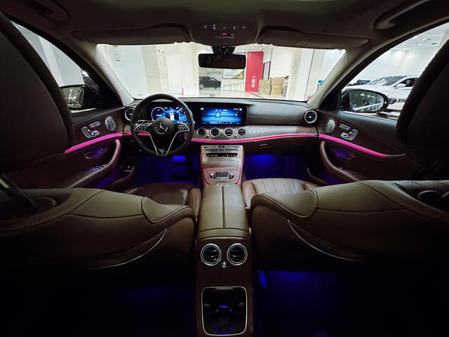 Mercedes-Benz E-Class 2022, фото 10