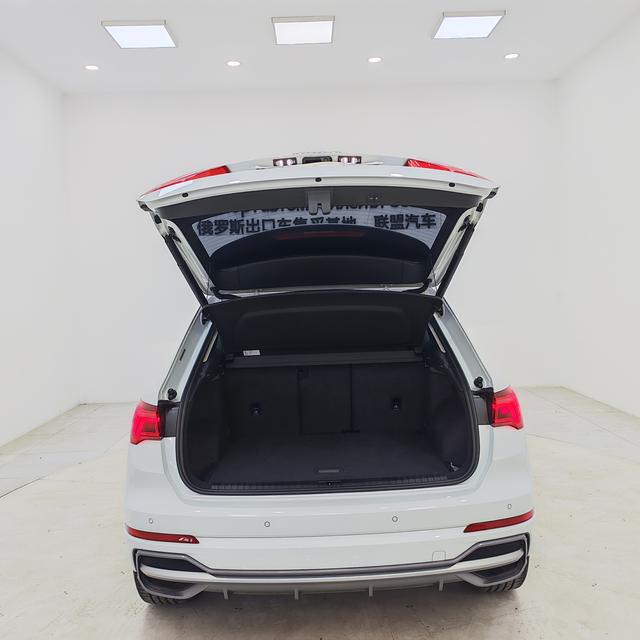 Audi Q3 2022, фото 16