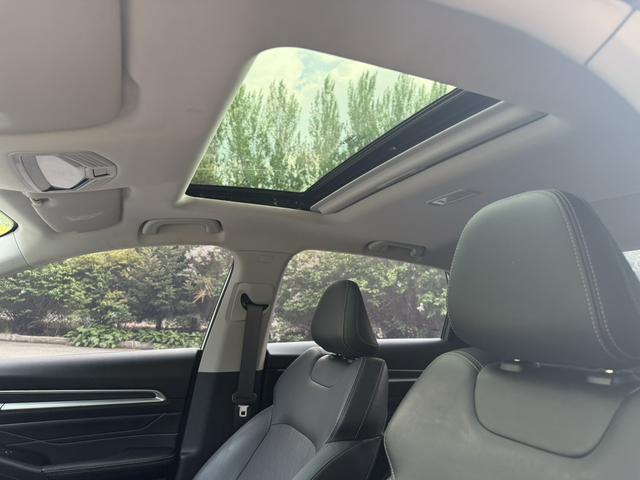 Geely Emgrand 2022, фото 17
