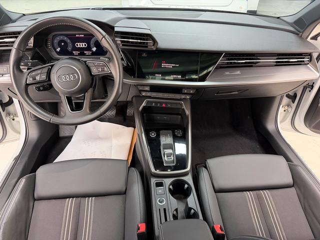 Audi A3 2022, фото 14