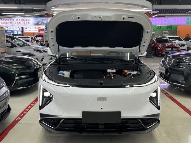 Geely Galaxy L7 2025, фото 16