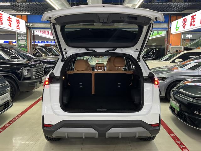 Geely Galaxy L7 2025, фото 17