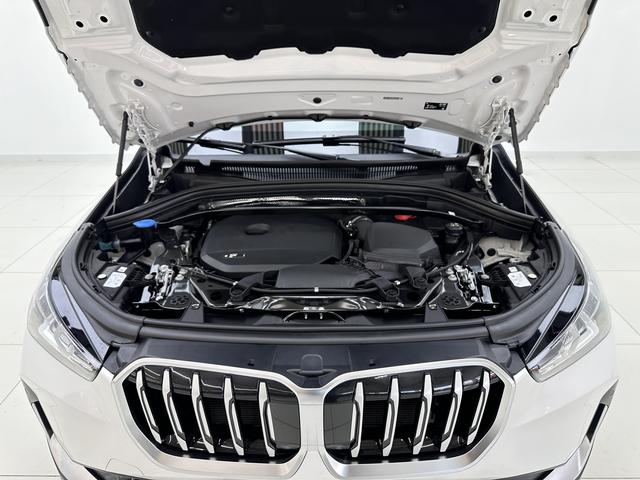 BMW X1 2023, фото 17