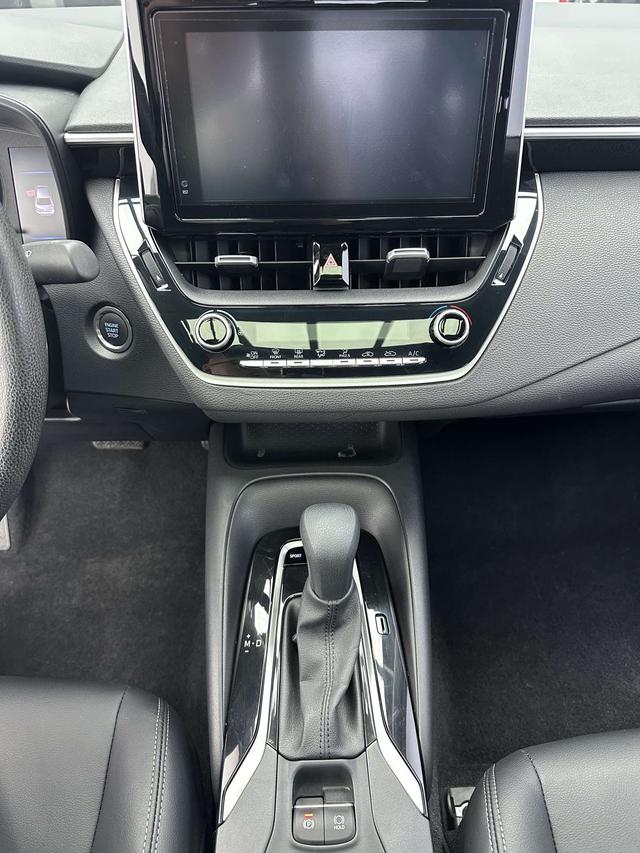 Toyota Corolla 2022, фото 15
