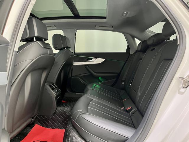 Audi A4L 2022, фото 12