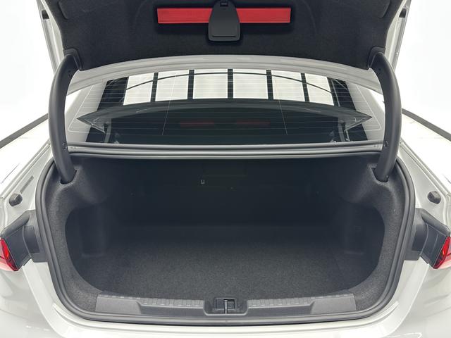 Audi A3 2022, фото 16