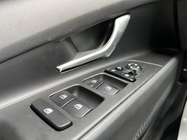Hyundai Elantra 2023, фото 15