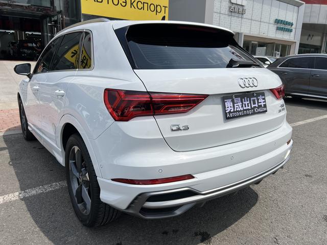 Audi Q3 2022, фото 4