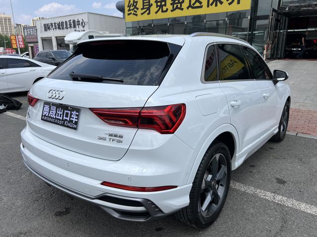 Audi Q3 2022, фото 6