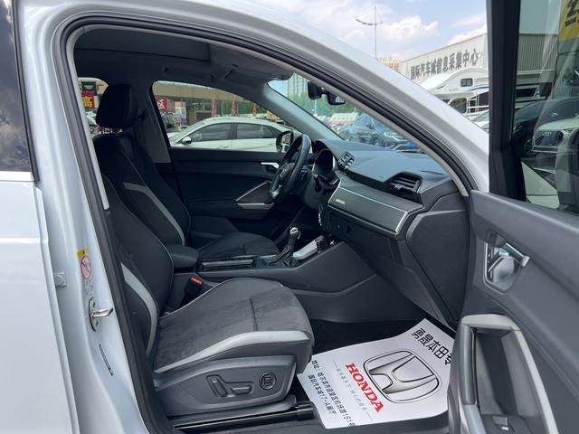 Audi Q3 2022, фото 8