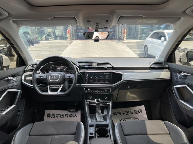Audi Q3 2022, фото 12
