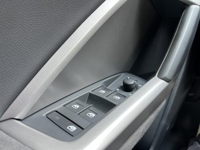 Audi Q3 2022, фото 17