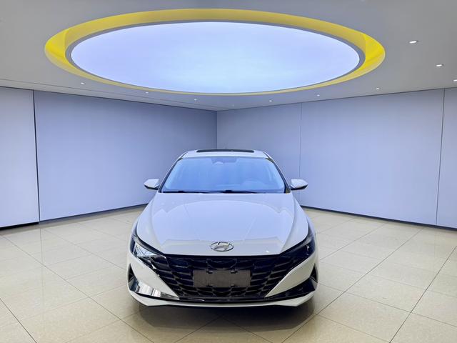 Hyundai Elantra 2022, фото 2