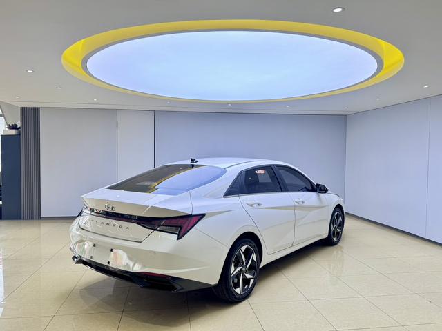 Hyundai Elantra 2022, фото 6
