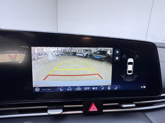 Hyundai Elantra 2022, фото 9