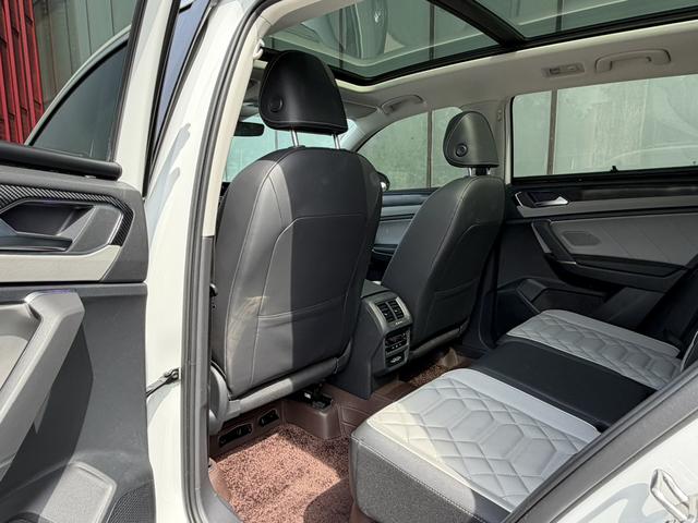 Volkswagen Tayron 2023, фото 10