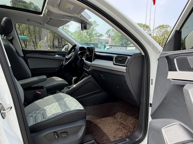 Volkswagen Tayron 2023, фото 11