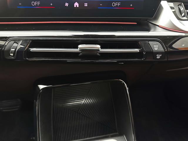 BMW X1 2023, фото 15