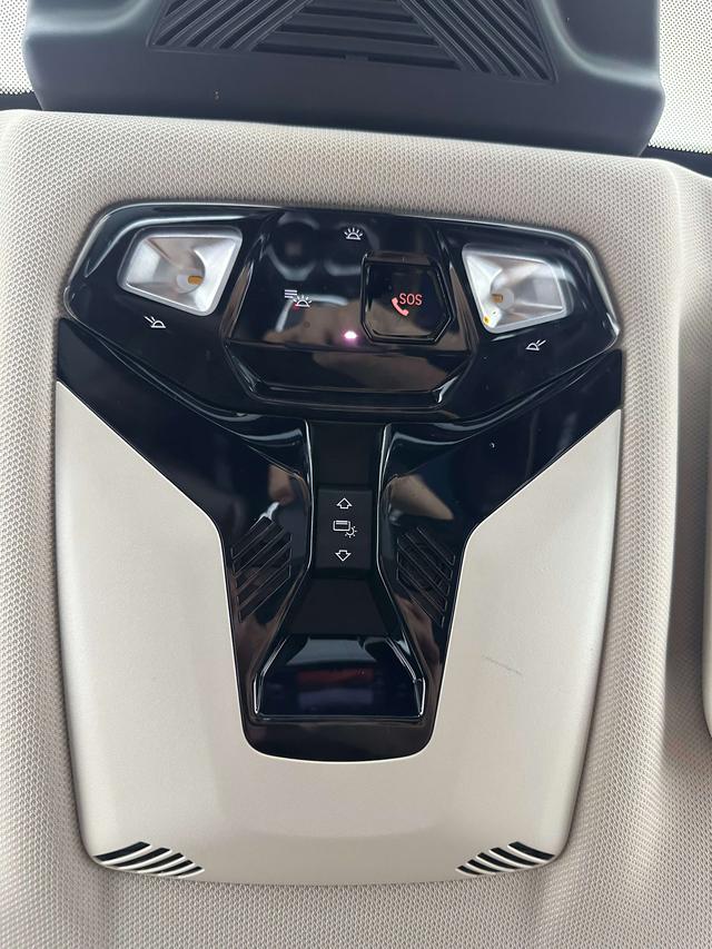 BMW X1 2023, фото 17