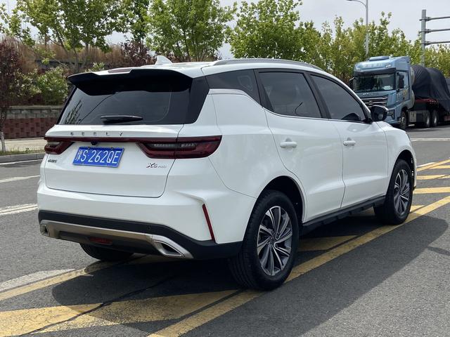 Geely Emgrand X6 2021, фото 16
