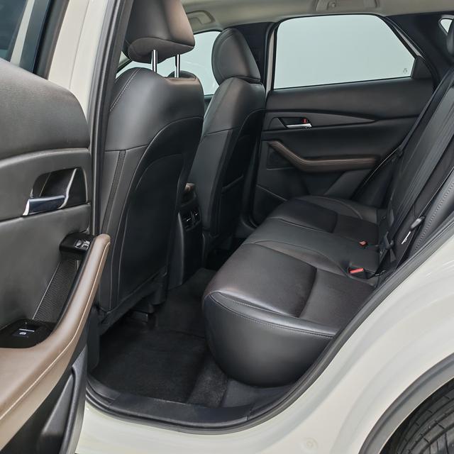 Mazda CX-30 2021, фото 8