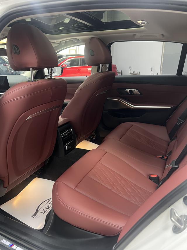 BMW 3 2023, фото 17