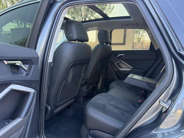 Audi Q3 2022, фото 16