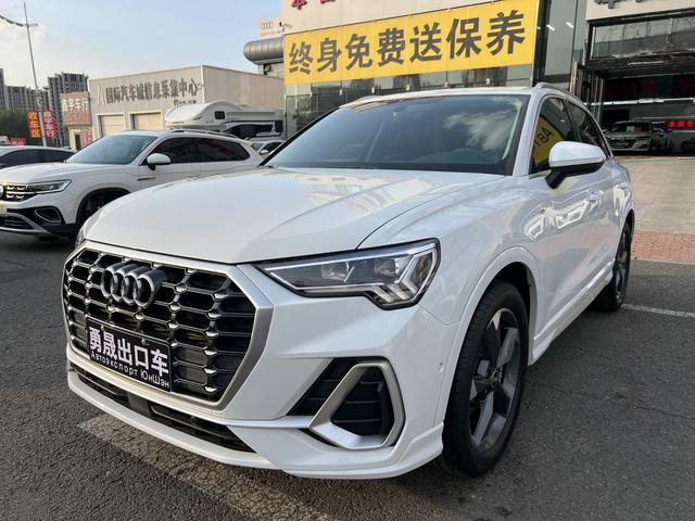 Audi Q3 2022, 1.4 л турбо, робот (DCT), передний, пробег 43 000 км — авто из Китая с пробегом