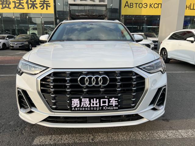 Audi Q3 2022, фото 2