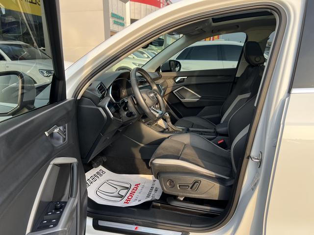 Audi Q3 2022, фото 7