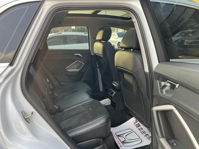 Audi Q3 2022, фото 10