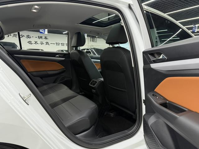 Volkswagen Bora 2025, фото 11