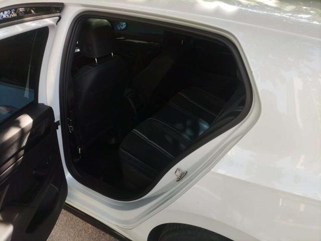 Volkswagen Golf 2023, фото 6