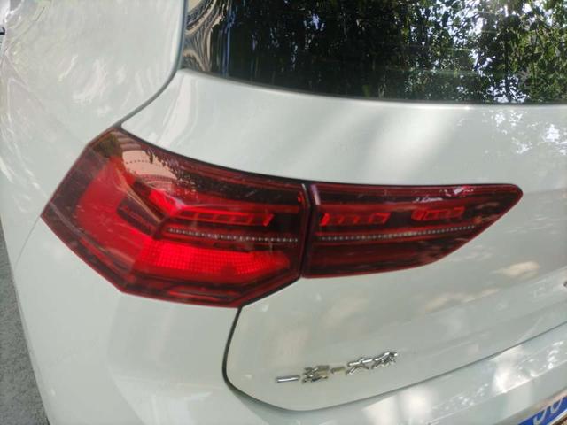 Volkswagen Golf 2023, фото 11