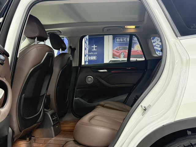 BMW X1 2022, фото 17