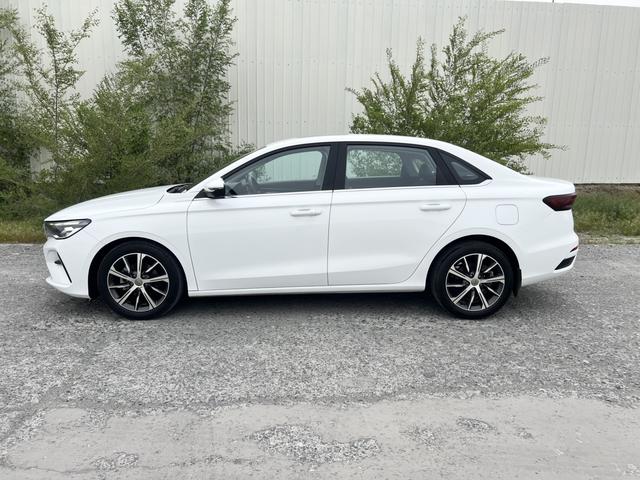 Geely Emgrand 2022, фото 16