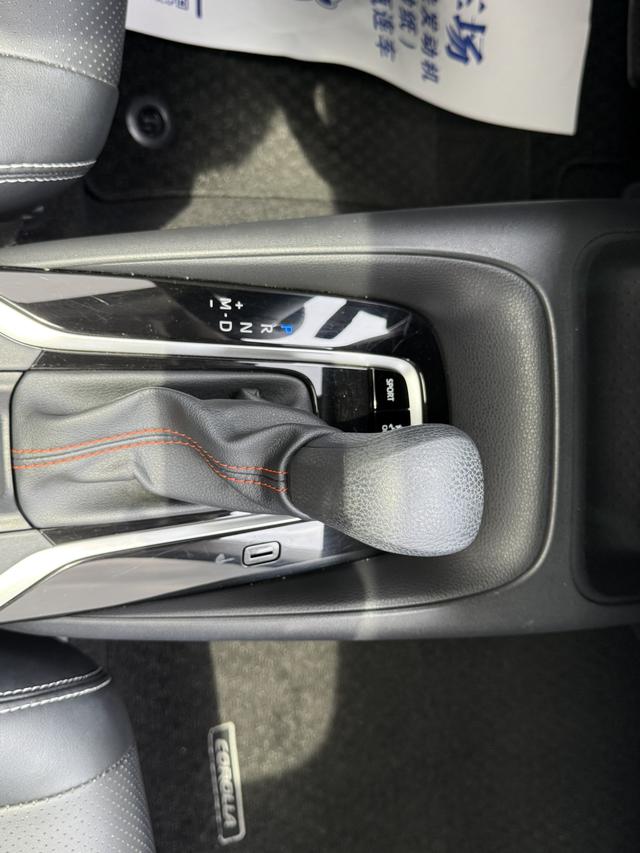 Toyota Corolla 2021, фото 15
