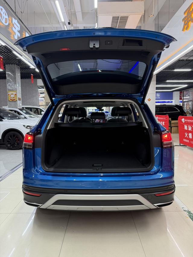 Volkswagen Tayron 2023, фото 10