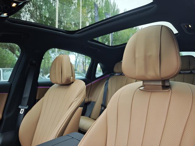 Mercedes-Benz E-Class 2025, фото 15