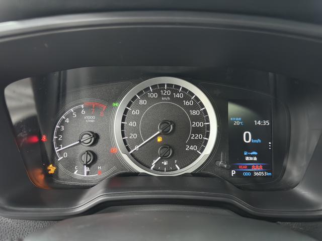 Toyota Corolla 2022, фото 16